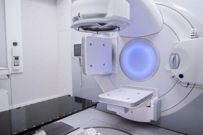 Accesul pacienților oncologici la serviciile de radioterapie este îngreunat și limitat