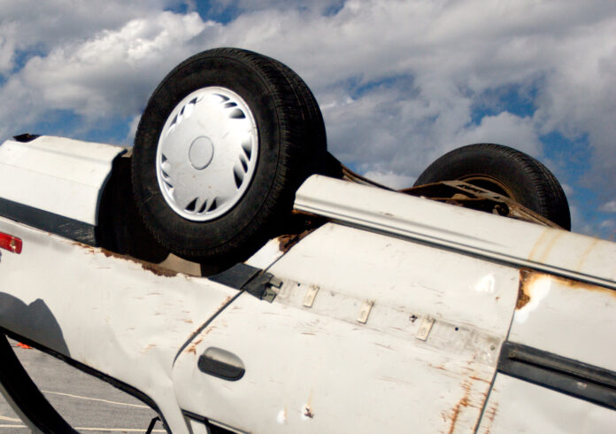Accident grav pe DN1: mașină răsturnată blochează accesul către Aeroportul Otopeni, trafic haotic spre București