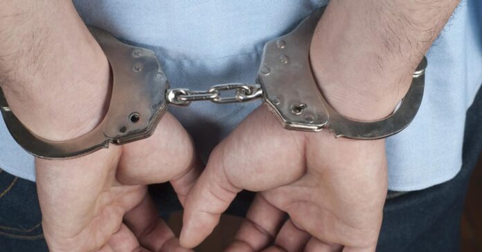 Alcoolist din Bozia, Fălciu-Vaslui, arestat preventiv pentru încălcarea repetată a ordinelor de protecție și hărțuirea familiei