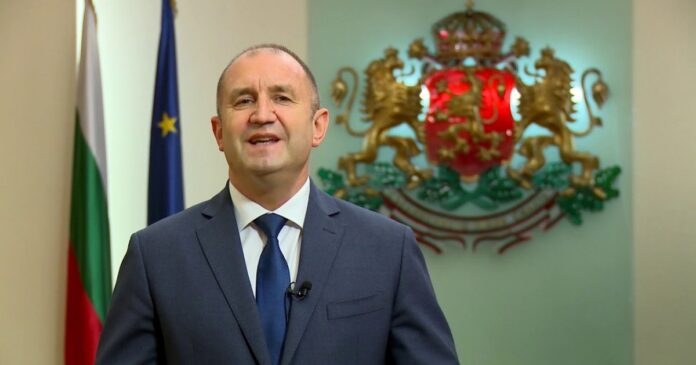 Alegeri parlamentare anticipate în Bulgaria: Rumen Radev, comparat cu Viktor Orbán, în centrul atenției