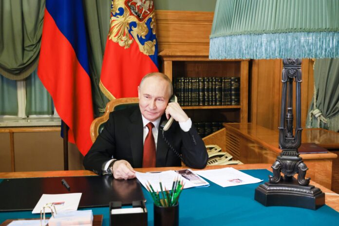 „Alo, bunica?”: Strategiile digitale ale rușilor din diaspora pentru a comunica cu rudele din patrie, în ciuda interdicțiilor guvernamentale