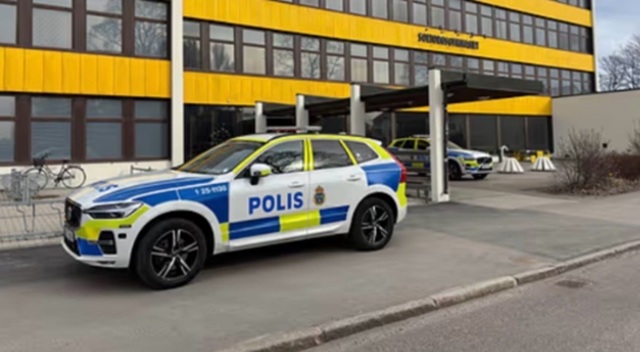 Amenințări grave închid 20 de școli în Borlänge, Suedia