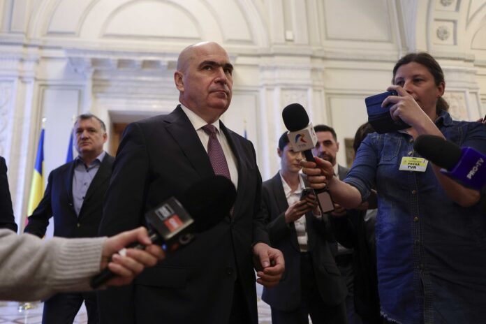 Bolojan: Listarea la bursă, o metodă de îmbunătățire a eficienței companiilor de stat; nu este o decizie sau un tun