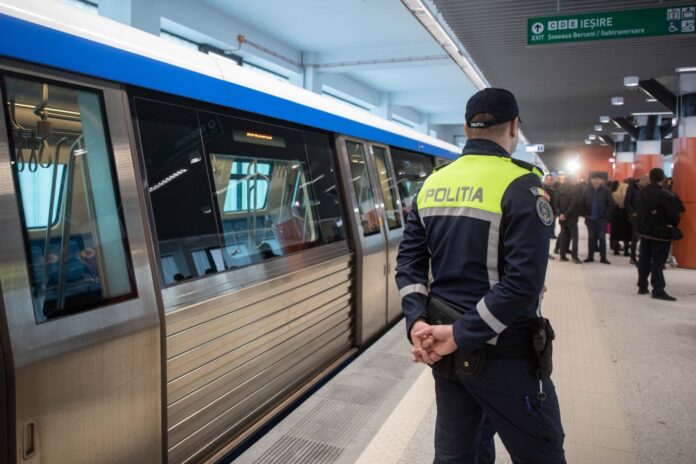 Bucată din tavanul tunelului de metrou desprinsă între stațiile 1 Mai și Jiului pe Magistrala 4: Metrorex confirmă că incidentul nu a afectat trenurile sau călătorii