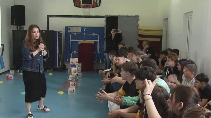 Campania educațională „Ora fără diabet” continuă în școli, promovând prevenția diabetului și obezității în rândul copiilor