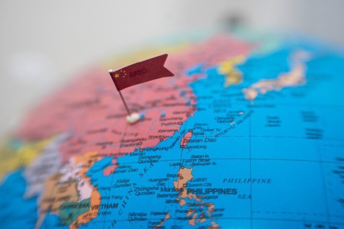 China continuă construcțiile pe 11.000 de insule în zone revendicate și de alte țări