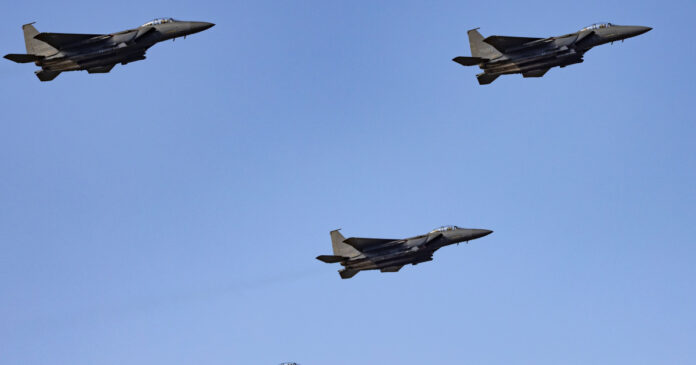 Ciocnirea a două avioane de vânătoare în Coreea de Sud: Piloții făceau fotografii în timpul zborului