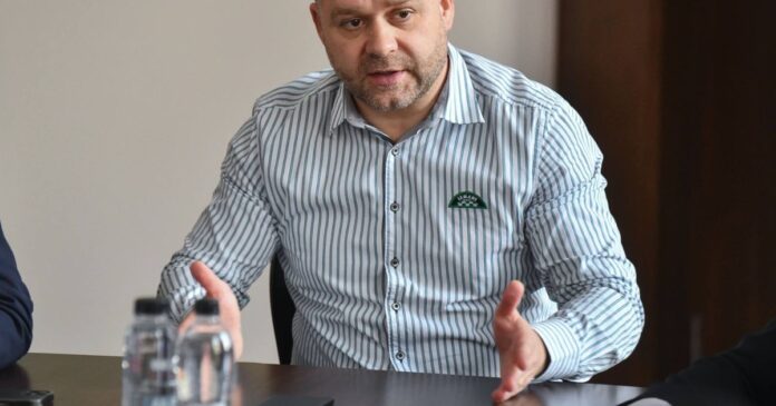 Ciprian Ciucu afirmă că liberalii nu vor negocia cu AUR pentru sprijin politic: „Noi nu suntem aici din cauza PNL”