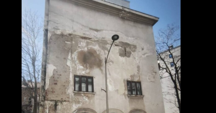 Clădirile din București „aflate în paragină” intră în vizorul PMB: Soluțiile propuse de Ciprian Ciucu includ concesionarea imobilelor degradate