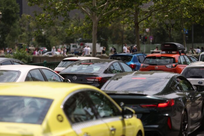 Creșterea numărului de asigurări CASCO în 2025, în ciuda creșterii prețurilor, cu schimbări în topul asigurătorilor și în despăgubirile acordate