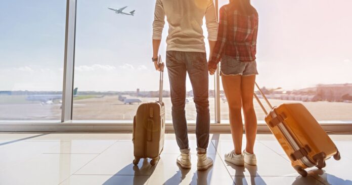 Creșterea prețurilor biletelor de avion din cauza crizei carburanților