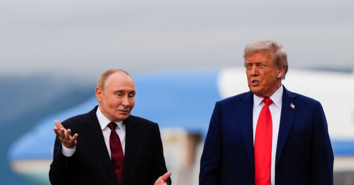 Criticii lui Trump avertizează împotriva influenței lui Putin în decizia de a prelungi derogarea de la sancțiunile petrolului rusesc