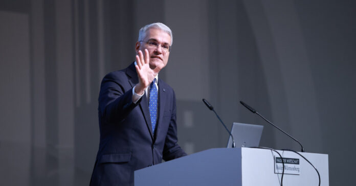 Criza politică riscă să coste România miliarde de lei din fondurile europene, avertizează ministrul Dragoș Pîslaru