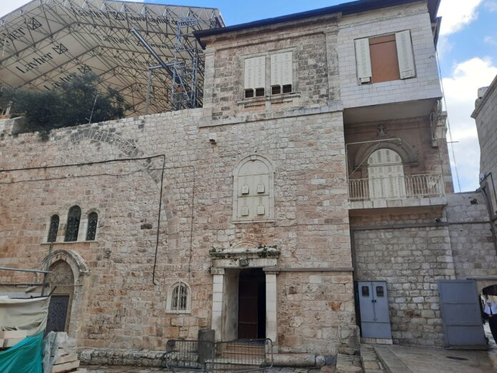 Descoperire arheologică majoră: Biserică veche de piatră, posibil ctitorie a lui Mircea cel Bătrân, găsită în centrul Râmnicu Vâlcea