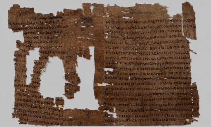 Descoperire arheologică senzațională: Papirus cu 'Iliada' lui Homer găsit în abdomenul unei mumii egiptene antice