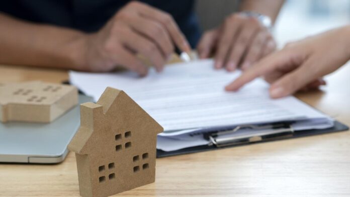 Deși despăgubirile pentru daune pot ajunge la zeci de mii de euro, interesul românilor pentru asigurările de locuințe rămâne extrem de scăzut