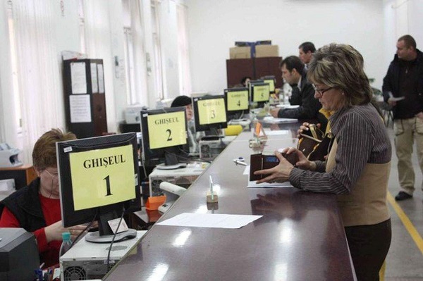 DOCUMENTE | Legea salarizării bugetarilor: Proiectul pregătit taie sporuri, inclusiv indemnizația de hrană și sporul pentru condiții vătămătoare