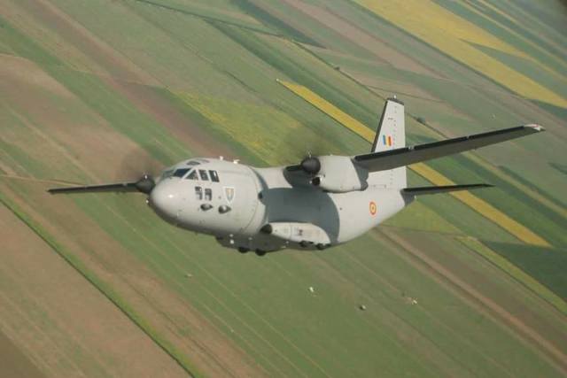 Doi pacienți cu arsuri, transportați în Belgia de o aeronavă C-27J Spartan a Forțelor Aeriene Române