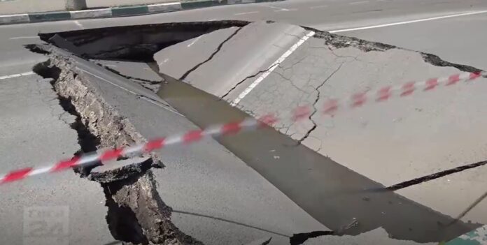 Drum surpat în centrul localității Techirghiol: Circulația rutieră este blocată