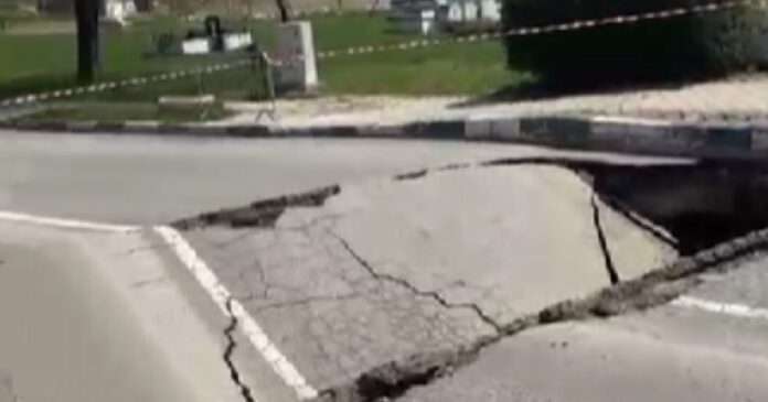 Drum surpat în Techirghiol: Autoritățile interzic accesul în zonă. Primarul avertizează că podul are peste 70 de ani