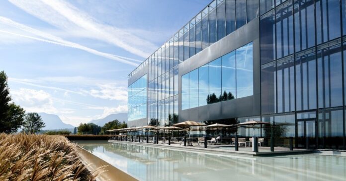 FDA reautorizează comercializarea IQOS ca produs din tutun cu risc modificat