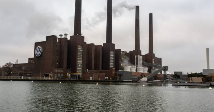 Germania se reinventează: De la producția auto la cea de arme, guvernul încurajează metamorfoza industrială