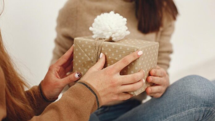 Ghid practic: Cum alegi cadouri inspirate pentru orice ocazie fără să pierzi ore prin magazine
