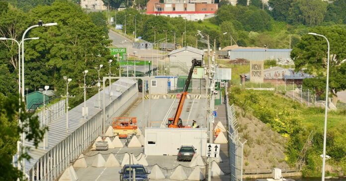 Impactul dezinformării online: Cum un zvon digital a destabilizat orașul estonian Narva