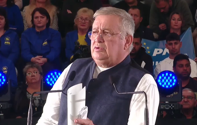 Incendierea locuinței poetului Mircea Dinescu din Cetate, Dolj: anchetă penală deschisă de poliție pentru identificarea autorului