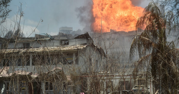 Incendiu devastator în satul de coastă din Sabah, Malaysia: sute de case distruse și mii de persoane evacuate