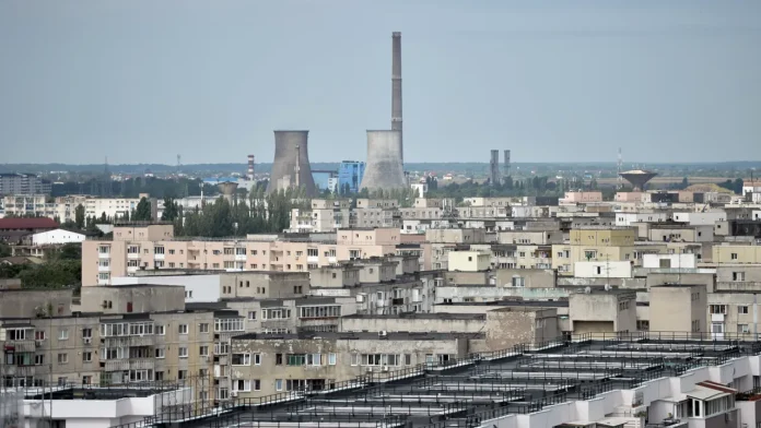 Incendiu la CET Vest București: Defect electric în stația de 6 kV, conform evaluărilor inițiale. Consumatorii sunt preluați de CET Grozăvești.