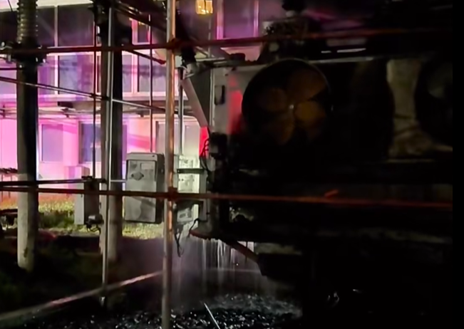 Incendiul de la transformatoarele din Militari declanșează criză la ELCEN, forțând repornirea CET Grozăvești pentru a compensa deficitul de energie termică în Vestul Capitalei.