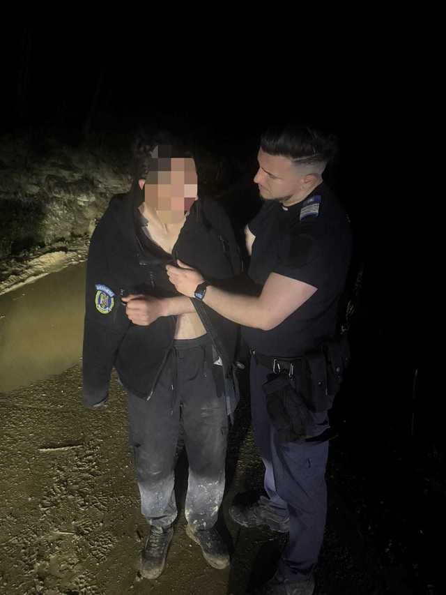 Intervenție dramatică a jandarmilor din Bistrița-Năsăud: tânăr salvat după urmărire de urs în pădure