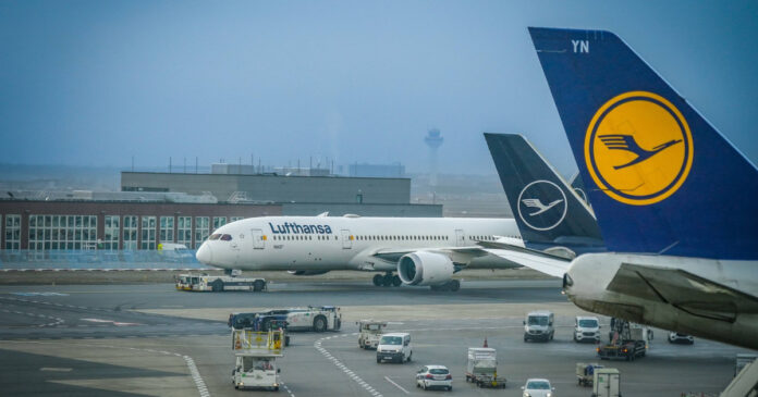 Lufthansa reduce 20.000 de zboruri pe fondul creșterii costurilor combustibilului pentru avioane: care sunt cele mai afectate rute