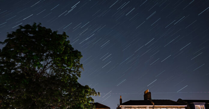 Lyride 2026: Ploaia de meteori vizibilă din România în aprilie - Când se văd cele mai multe „stele căzătoare”