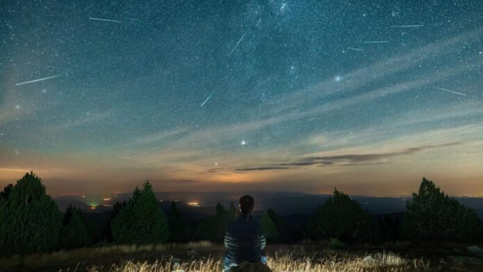 Lyridele: Ploaia de meteori din aprilie 2026 și momentul maxim de observație