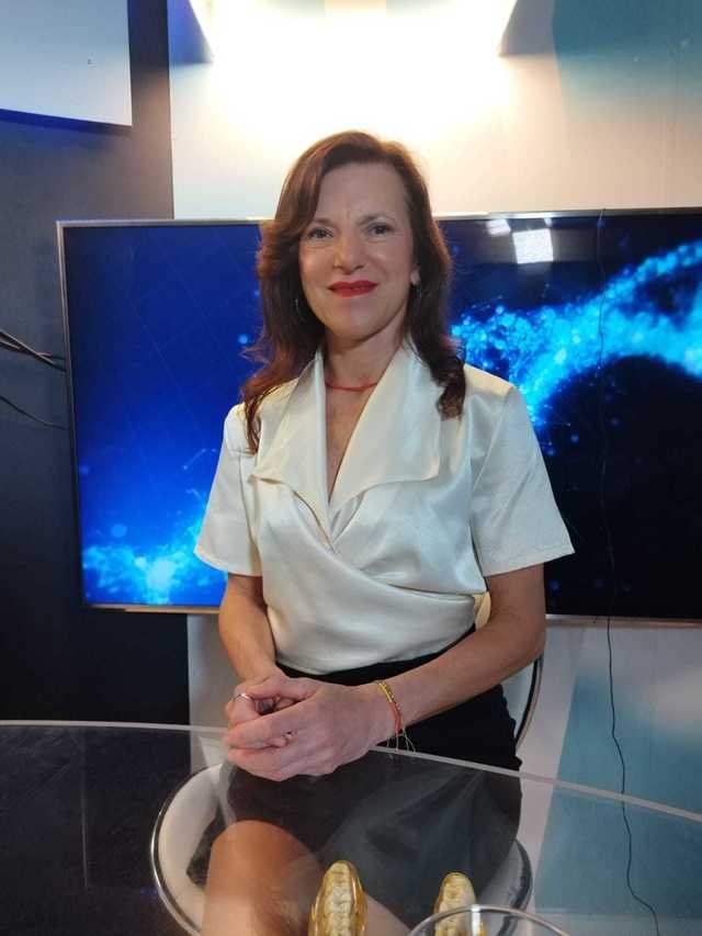 Medicul Lorelei Nassar: Poziționarea aparatului ortodontic în lipsa necesității medicale reale este descurajată de clinica noastră