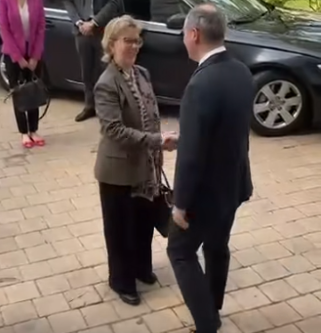 Ministrul Finanțelor, Alexandru Nazare, discută cu Comisarul European Maria Luís Albuquerque despre dezvoltarea pieței de capital și contul european de investiții