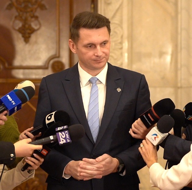 Mircea Abrudean exclude reconcilierea cu PSD în cazul unei moțiuni de cenzură și subliniază că niciun liberal serios nu ar vota împotriva propriului prim-ministru