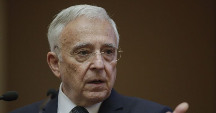 Mugur Isărescu avertizează despre decalajele majore în educația financiară a populației și subliniază pericolul ROBOR, numit 'marele dușman al României'