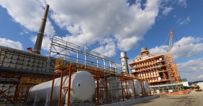 Noua termocentrală Mintia: 1,7 GW de capacitate, 1.000 de locuri de muncă create în construcție