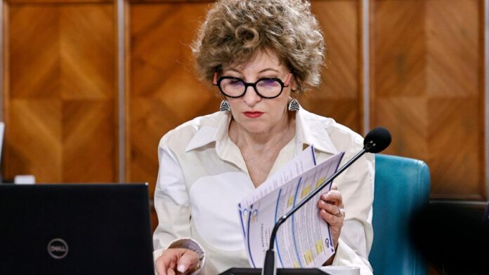 Oana Gheorghiu „face apel” la PSD să nu mai lanseze „știri false” despre companiile de stat din planul de listare la bursă