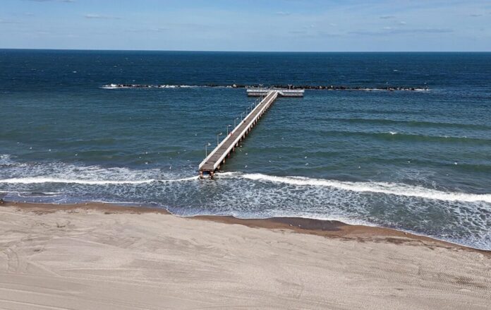 Pasarela din Mamaia, închisă de aproape 6 ani, rămâne în stadiul de documentație, cu reabilitare planificată pentru 2026