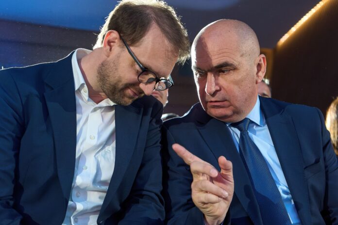 PNL și USR se aliniază strategic în timpul referendumului PSD despre sprijinul pentru premierul Ilie Bolojan