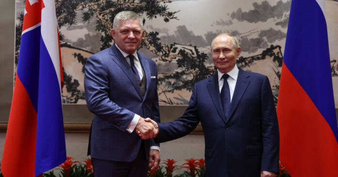 Polonia răspunde după ce premierul slovac Robert Fico solicită autorizație de survol pentru a participa la ceremoniile Zilei Victoriei de la Moscova