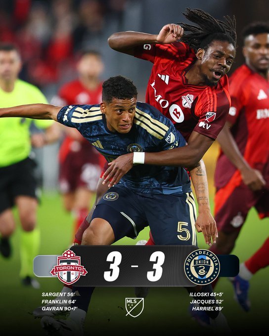 Portarul echipei Toronto FC a marcat şi a reuşit egalarea în prelungirile meciului cu Philadelphia din MLS - VIDEO