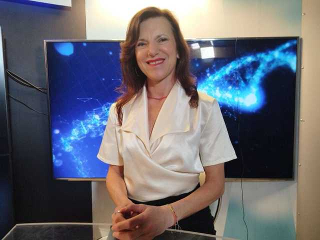 Pot pacienții cu implanturi dentare sau cu parodontoză să folosească aparat dentar? Explicațiile medicului Lorelei Nassar