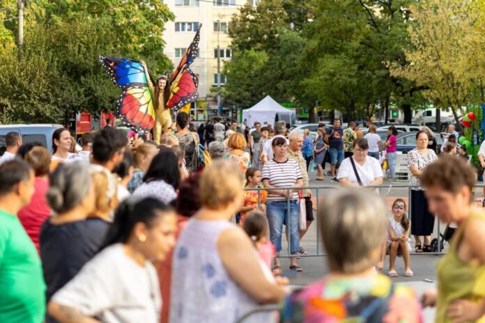 Primul weekend de „Străzi Deschise” vine cu noutăți: tururi ghidate pentru descoperirea istoriei și secretelor Bucureștiului, cu locuri limitate