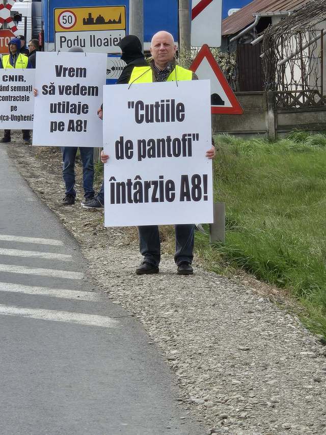 Protest pe E 583: Cetățenii cer urgentarea construcției autostrăzii A8 în județul Iași