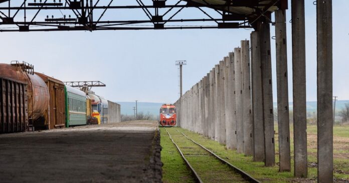 Redeschiderea liniei de cale ferată cu ecartament european între România și Republica Moldova